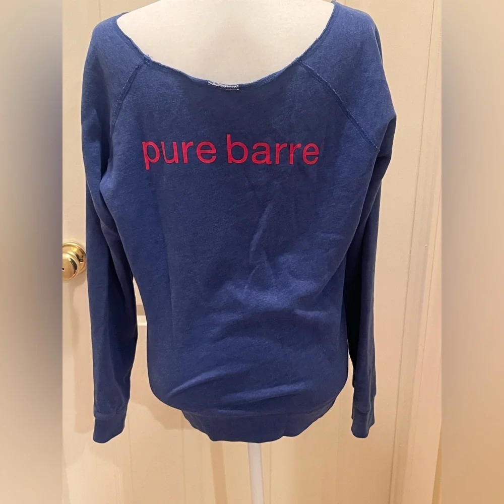 Pure barre circle P sweatshirt Large - Picture 2 of 4
